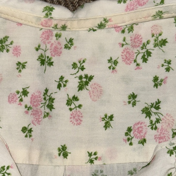 Vintage Cottagecore Floral Pin Tucked Sleeveless Blouse SZ Medium - Picture 8 of 8